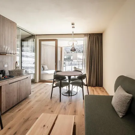 Cendevaves Alpine Silence Hotel 4*